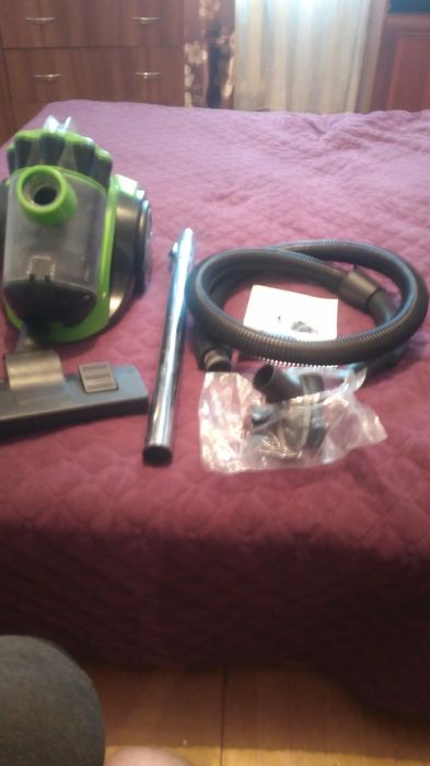 Продам пылесос был в использовании редко