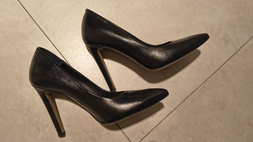 Buty szpilki Gino Rossi