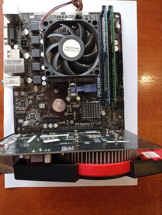 Продам персональний комп'ютер в гарному стані.