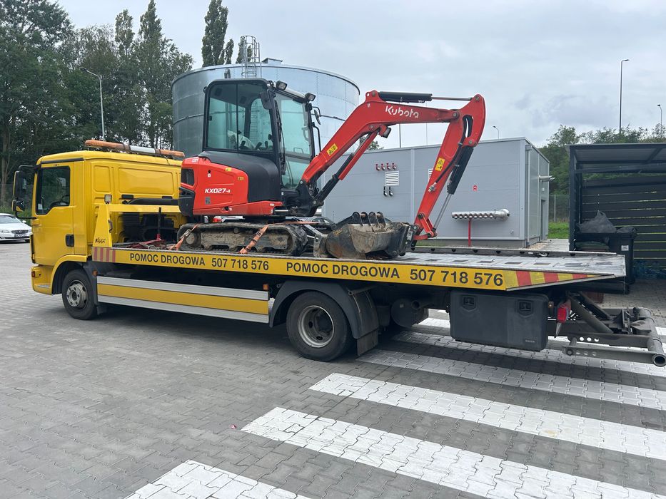 Transport maszyn laweta