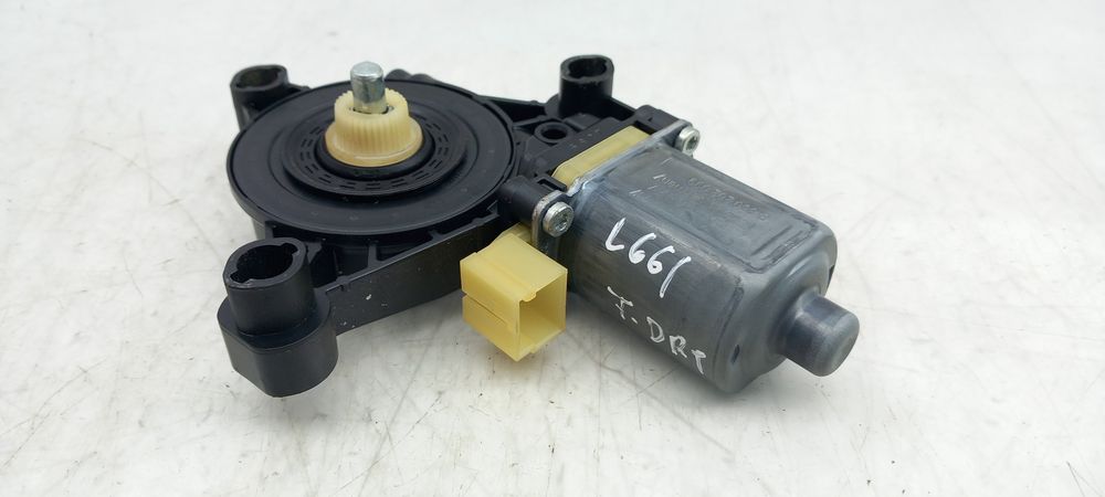 Motor vidro frente direito AUDI A3 Sportback (8VA, 8VF)