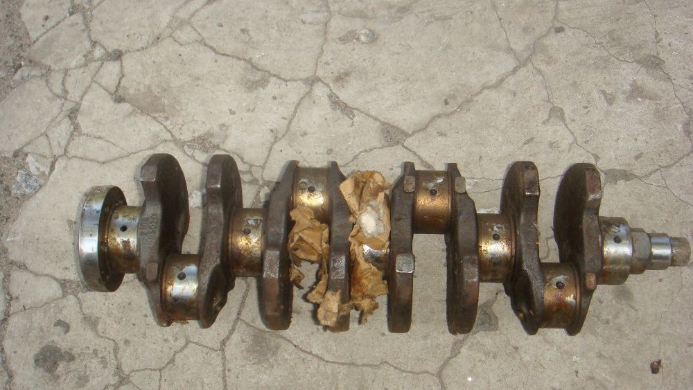 Коленчатый вал .