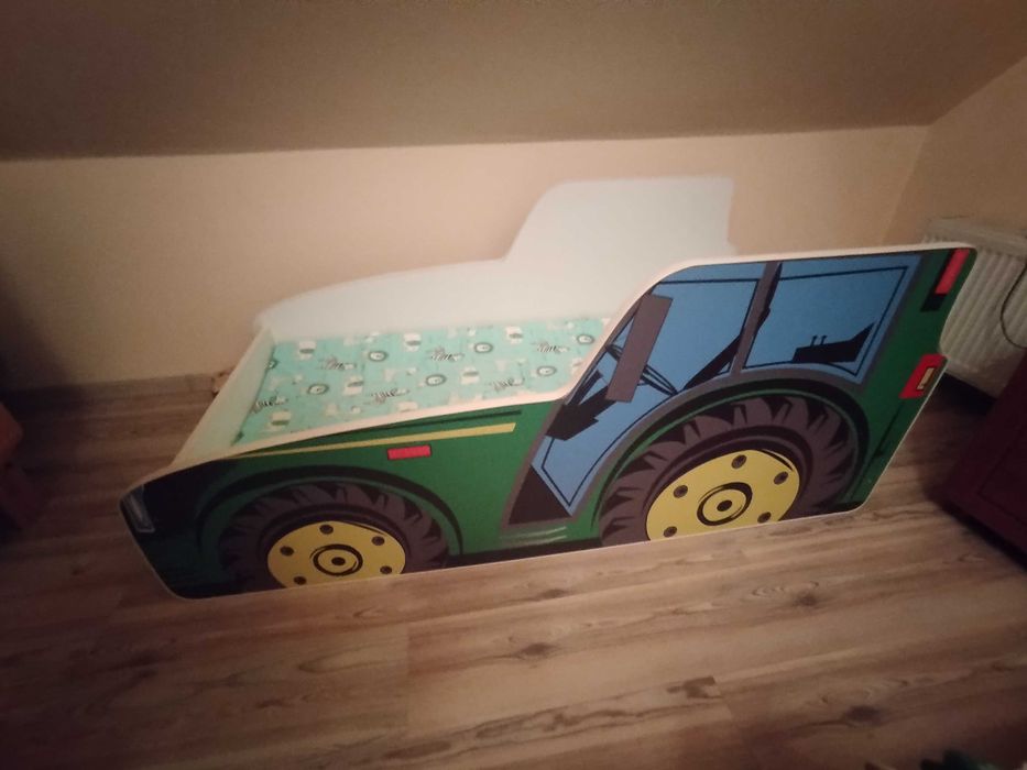 Łóżeczko dziecięce - traktor