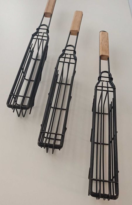 Cesta para grelhar a carvão espetadas diversas