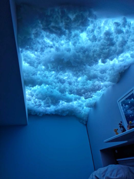 Podświetlany sufit „Chmury” z LED – montaż