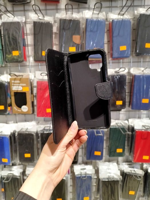 pokrowiec zamykany, etui z klapka, futerał Samsung M32