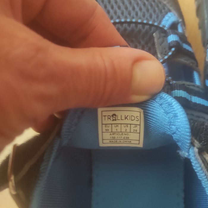 Buty chłopięce sandały.