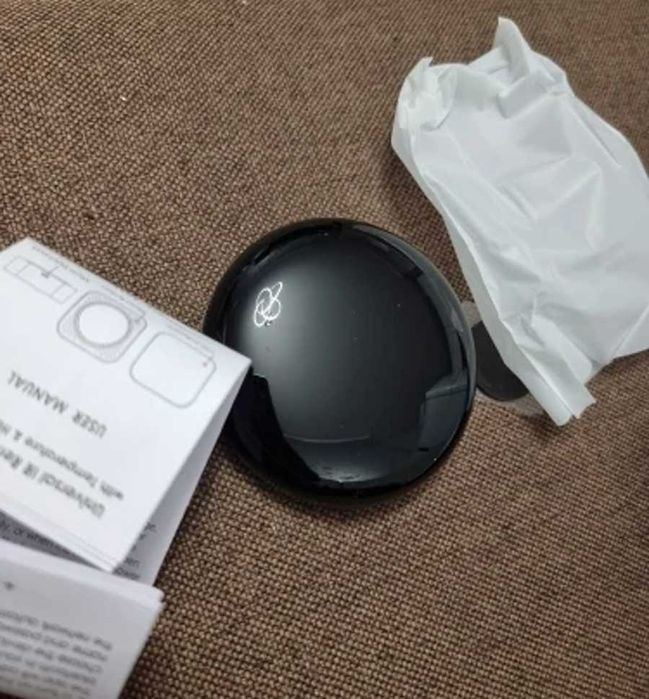 Смарт-пульт Tuya з датчиком температури та вологості