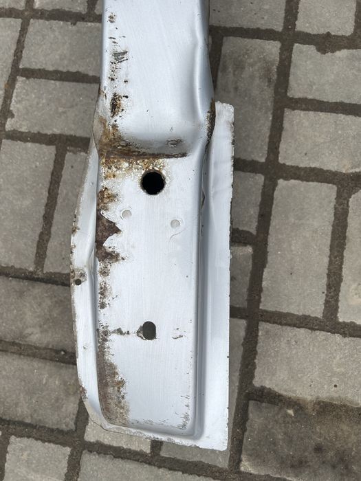 Belka pod zderzak przod trafic vivaro primastar 01-14