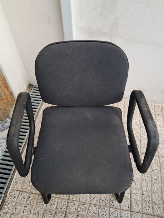 Cadeira  de escritório preta