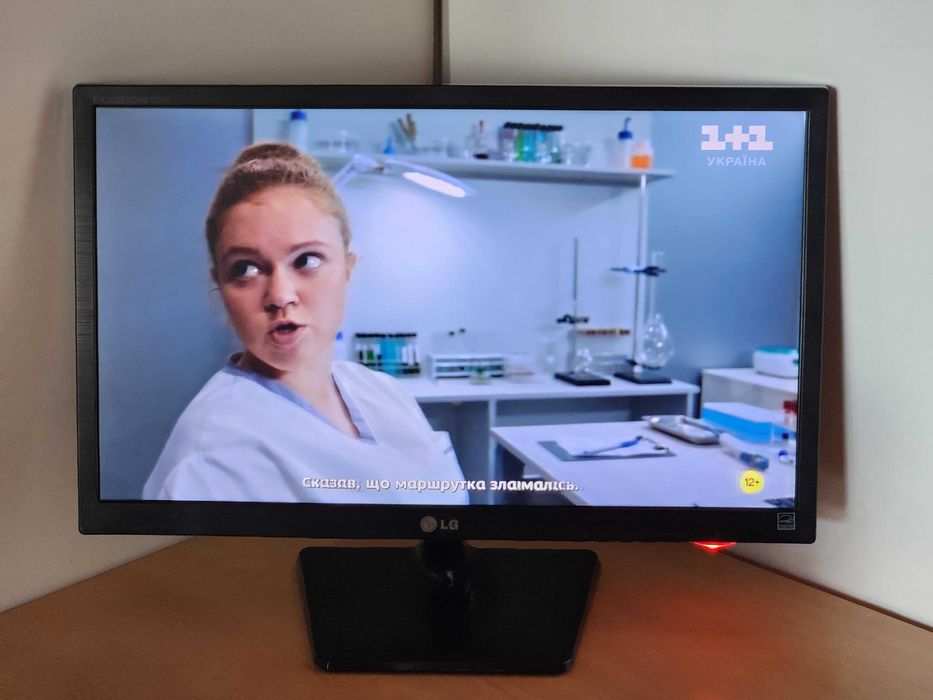 Монітор 23" LG E2342V-BN