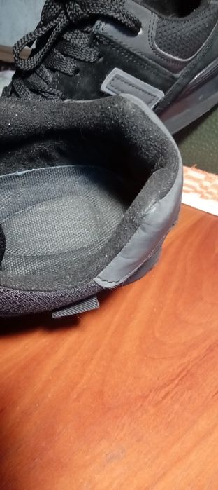 Продам чоловічі кросівки 43 р