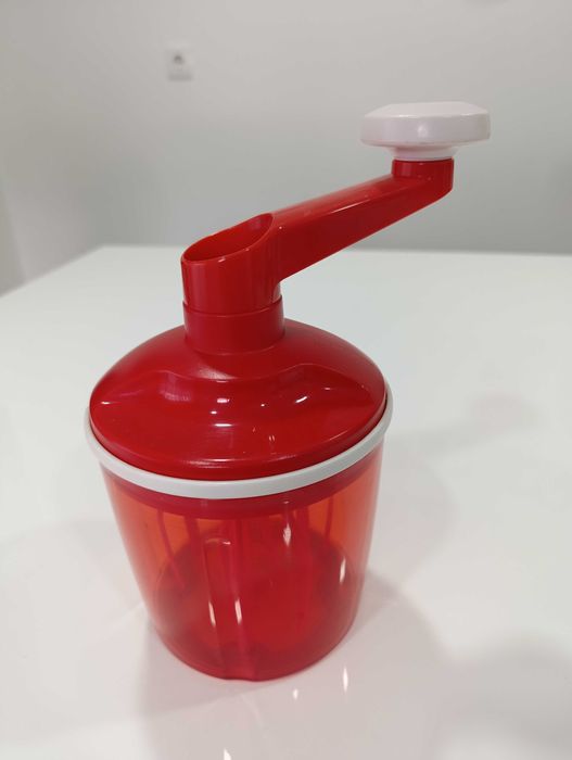 Speedy chef Tupperware como nova