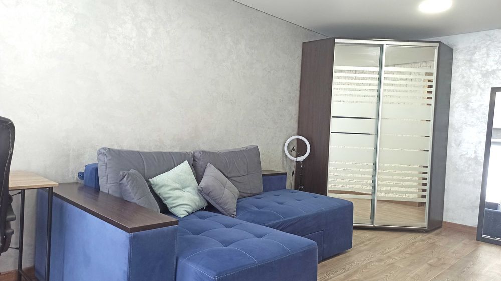 Продаж 1-кімнатна квартира у центрі міста (Victory Plaza)