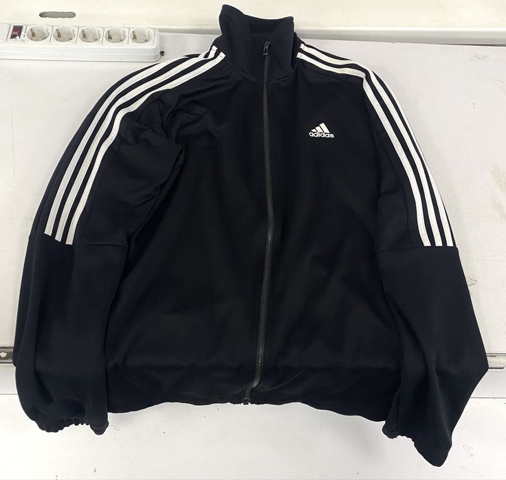 Бомбер адидас мастерка adidas ветровка адик кежуал спорт поставка найк