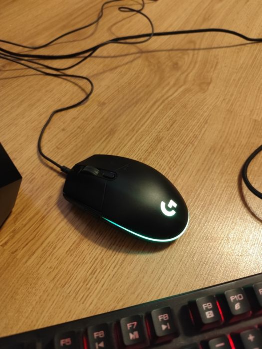 Komputer gamingowy RTX 3060Ti 8gb , 16gb  DDR4, 2.5tb dysk i5 10400f