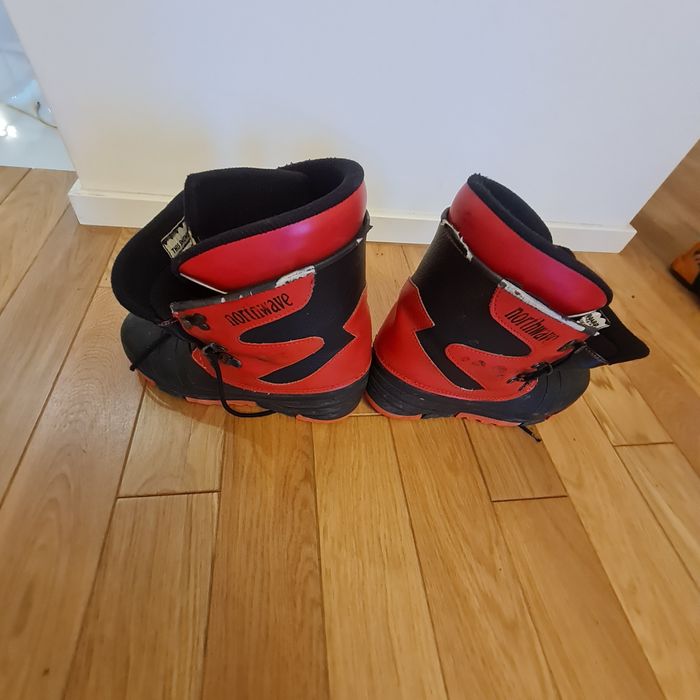 Buty skórzane  snowboardowe 24 (38)