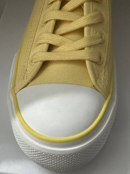 Жіночі кеди NA-KD Lace Up Жовті