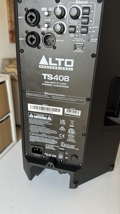 Coluna Alto TS408 com capa