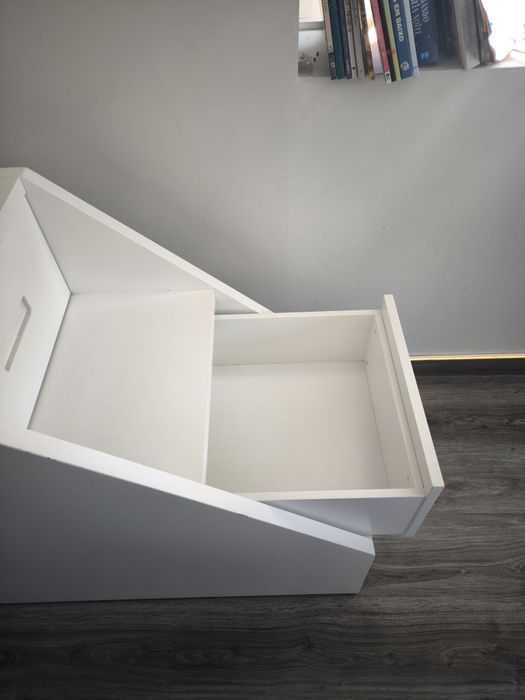 Escada com gavetas para cama