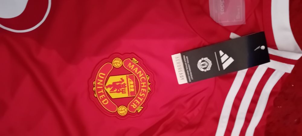 Camisola L e bandeira Manchester United