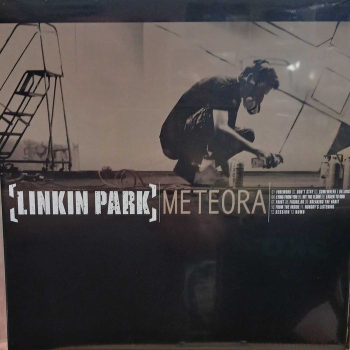 Коллекция виниловых пластинок Radiohead Linkin Park Sade Depeche Mode