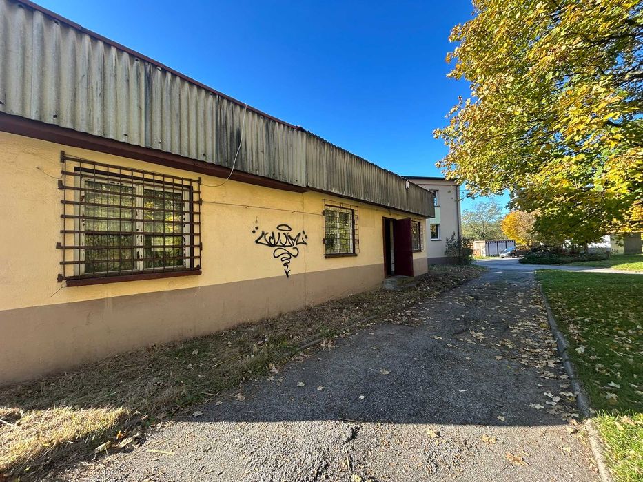 Na sprzedaż pawilon handlowo-usługowy w centrum osiedla|działka 3,65ar