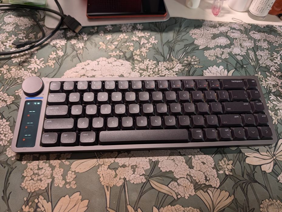 Teclado mecânico inteligente de baixo perfil Akko Linx68 (EUA)