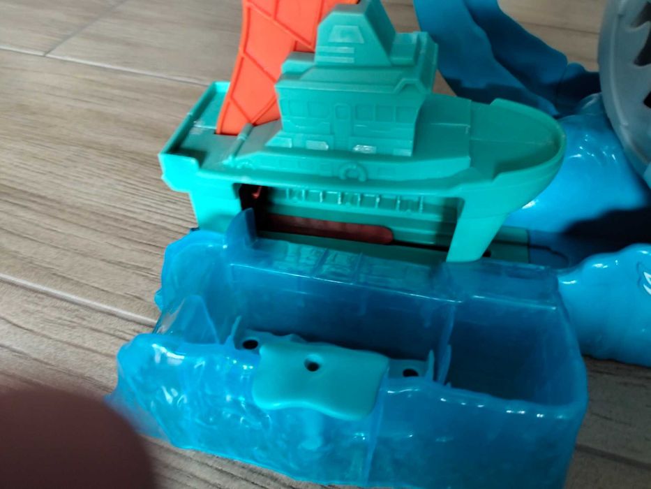 Hot Wheels zestaw Rekin