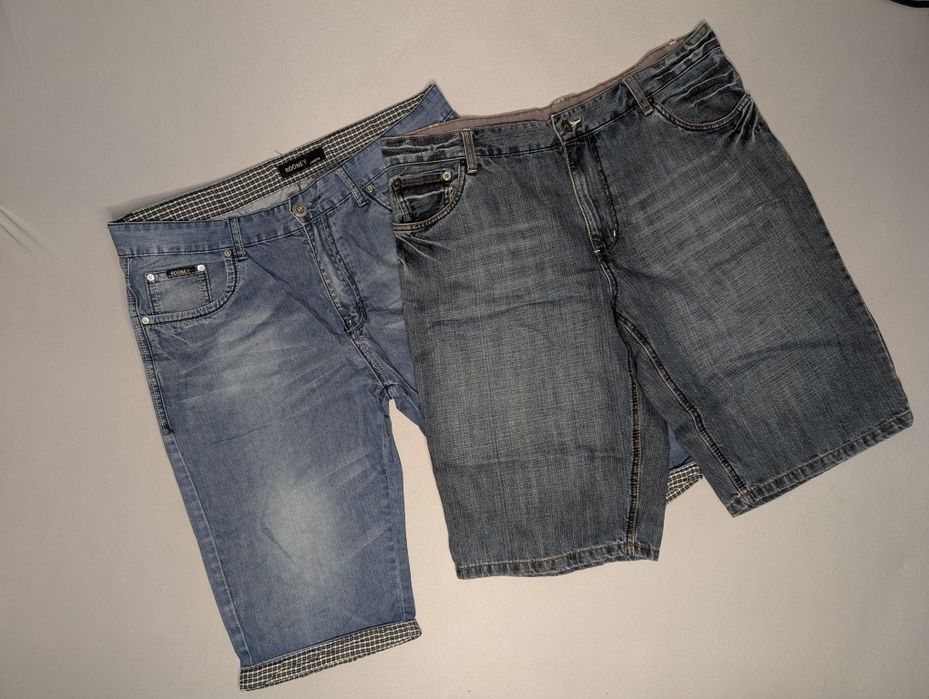 Dwie pary męskich spodenek jeans