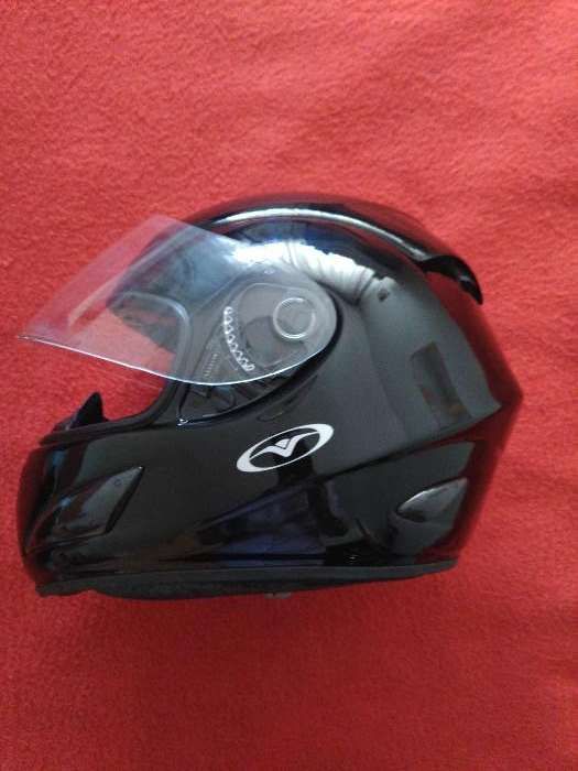 Capacetes tamanho M shoei e vemar preço unitário