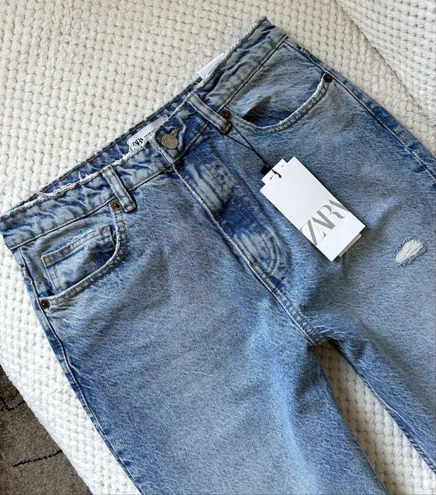 Zara jeansy Classic Mom Fit z dziurami r.40