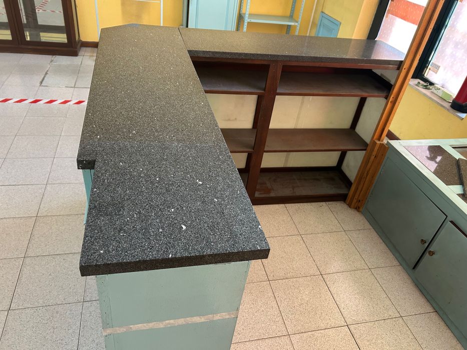 L-shaped counter, L. 1.73 m × 1.68 m, in 2 modules, 2 removable granite slabs64176725784066123