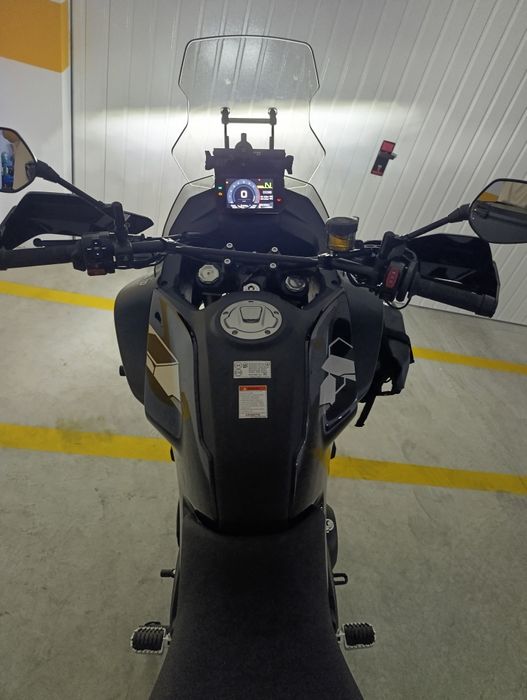 CF Moto MT 700ADV
