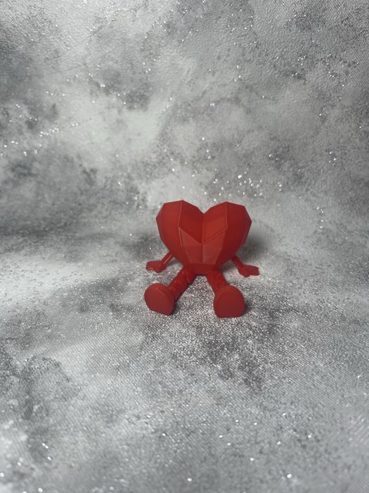 Подарок виде сердечка на 8 марта