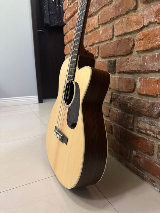 Gitara basowa Martin BC-16E