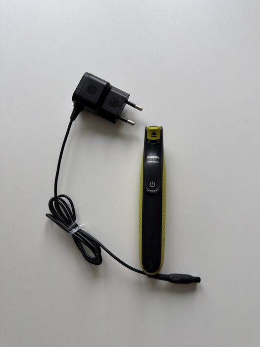 Maszynka Philips OneBlade – bez końcówek, z kablem ładującym