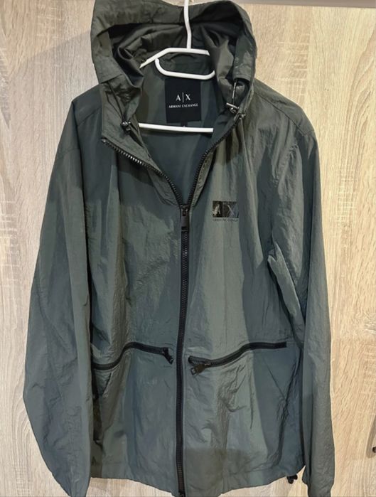 Męska wiatrówka z kapturem Armani Exchange