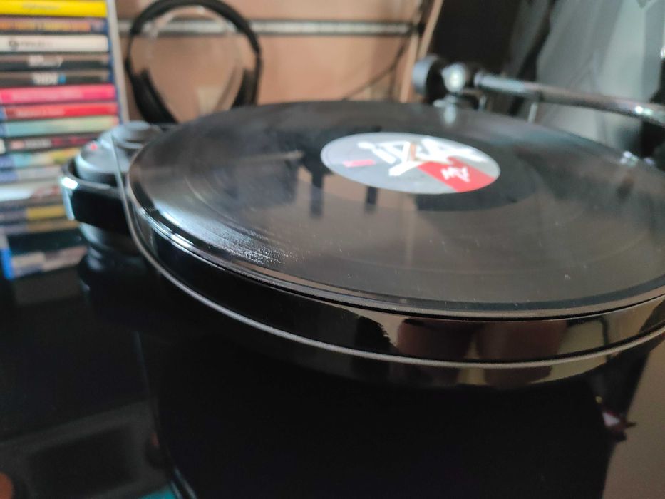 Gramofon Pro-ject RPM 1 Carbon