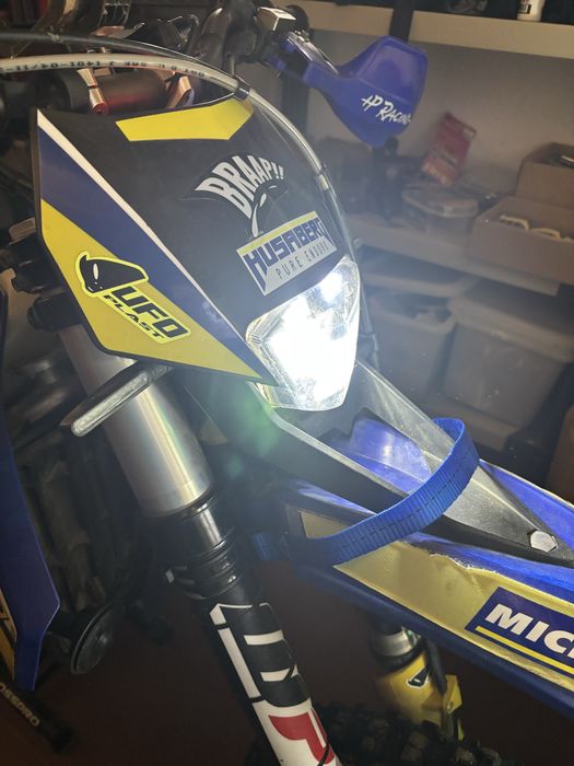 Mota Husaberg 390 FE - ano 2012