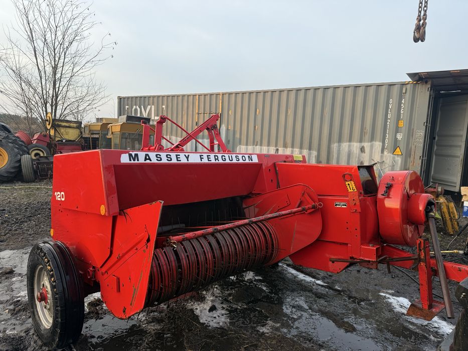 Прес-підбирач марки Massey Ferguson 120 3 шт