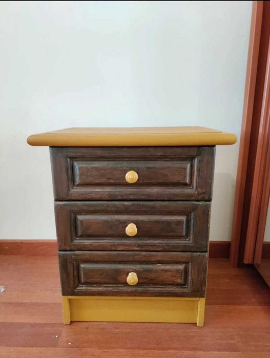 Mesa de cabeceira