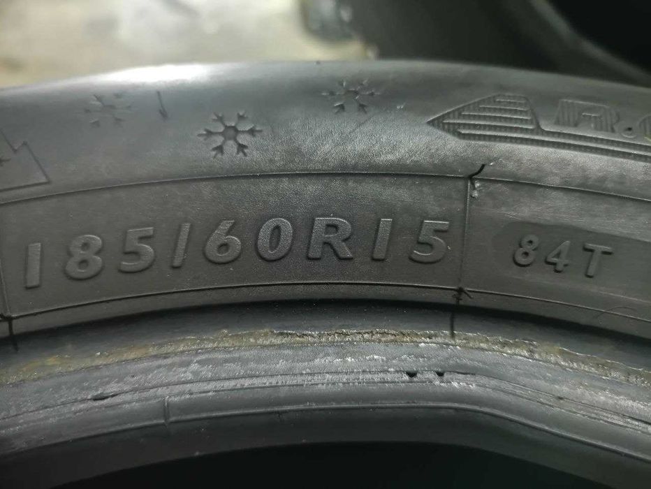 *Шини Dunlop 185/60R15. 2шт. Зима 2024р (427)