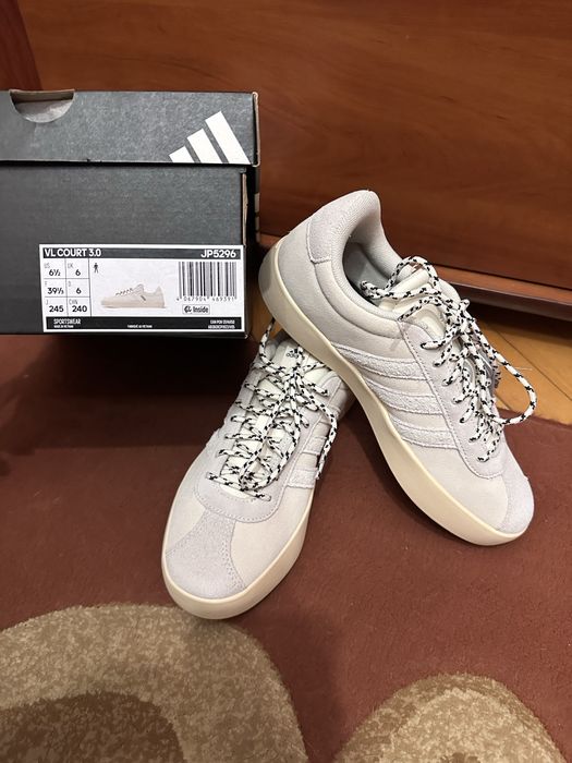 НОВІ Кросівки кеди замшеві 39р Adidas VL COURT 3.0