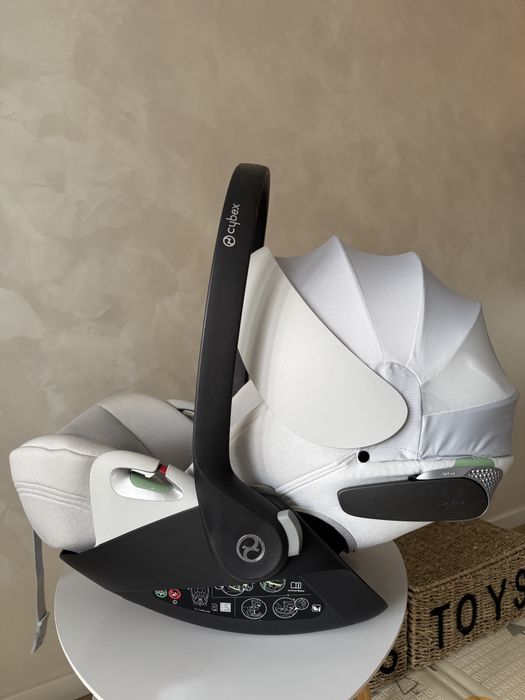 Автокрісло Cybex Cloud T i-Size Plus