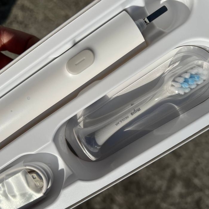 Xiaomi Mijia Sonic T300 – Звукове очищення зубів до досконалості