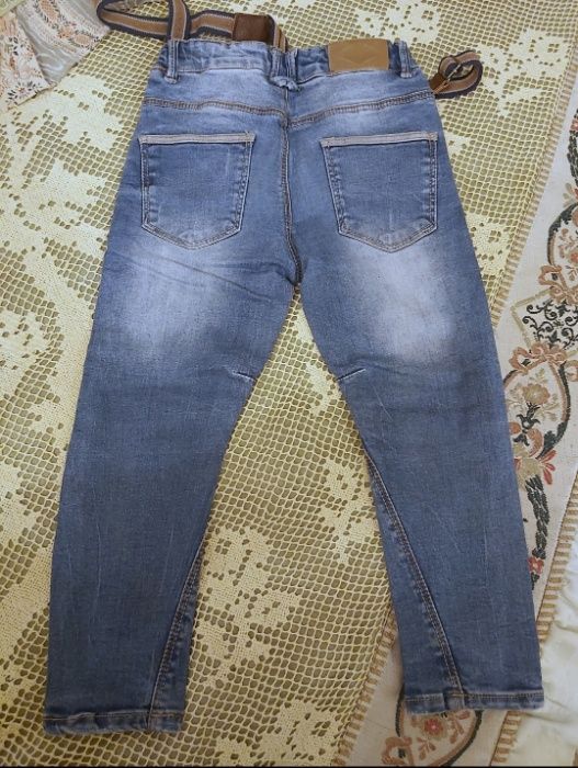 6 pares de calças e calções de marca.