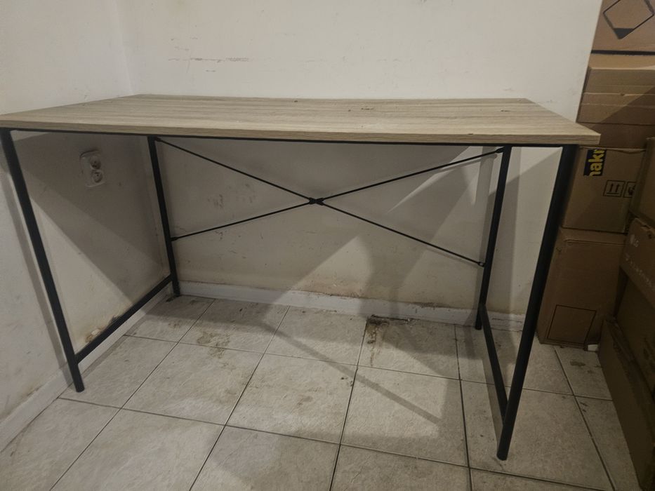 Stolik, biurko - sprzedam