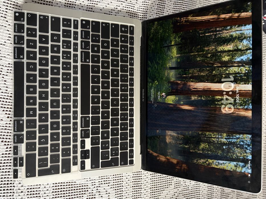 MacBook Air M1 8GB/256GB - Completo(caixa e fatura) + Oferta capa PT