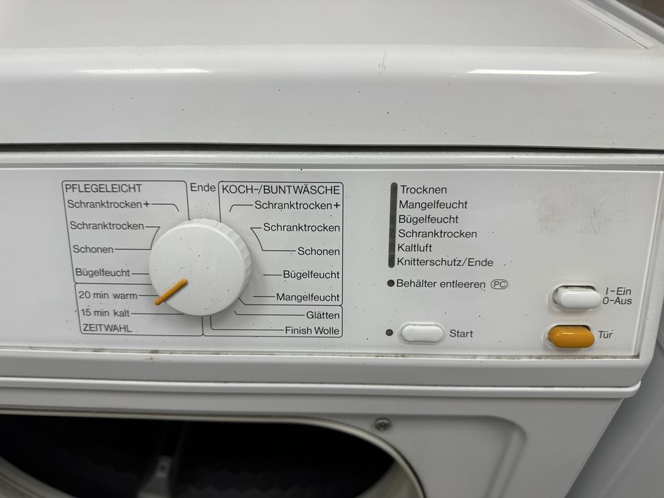 Продам сушильну машину Miele